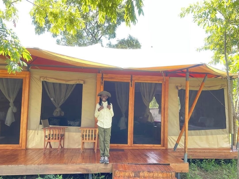 Luxury Tent, Balcony, Park View