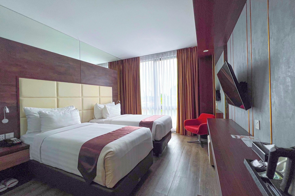 Superior Twin Room (Room Only)