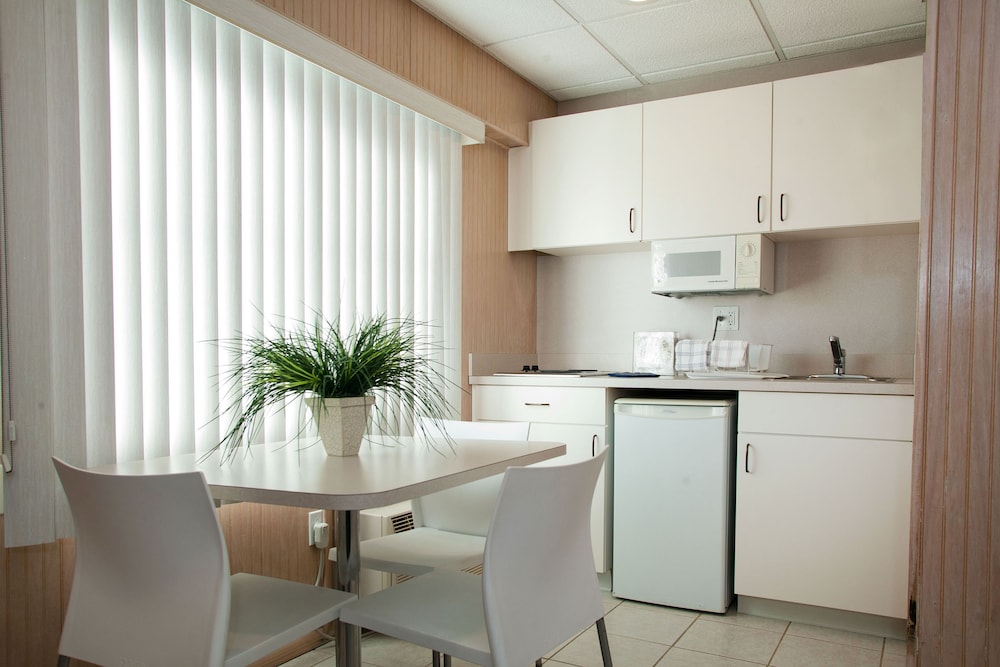 Basic Double Room, Kitchenette (Type E3, Building 1) photo 2