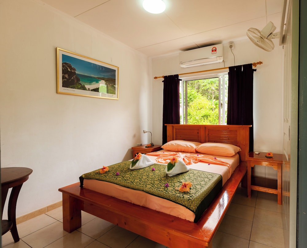 Chalet, 2 Bedrooms, Kitchen