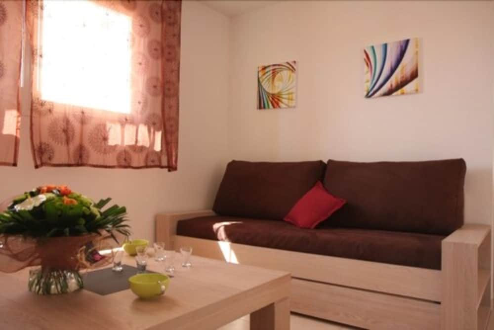 Family Studio, Balcony photo 3