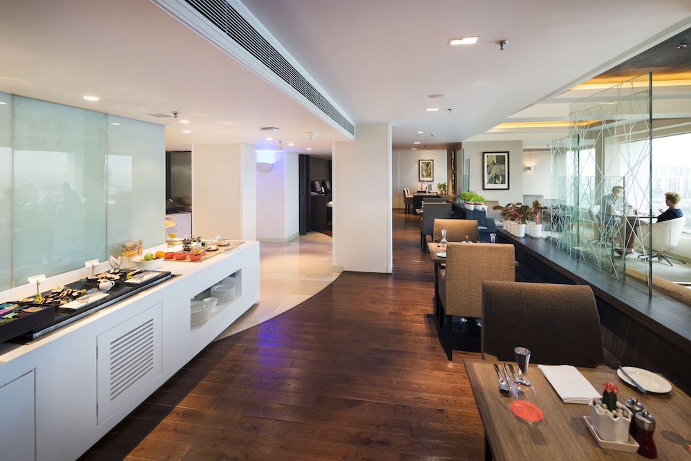 Executive Suite, 1 Bedroom - Photo 20
