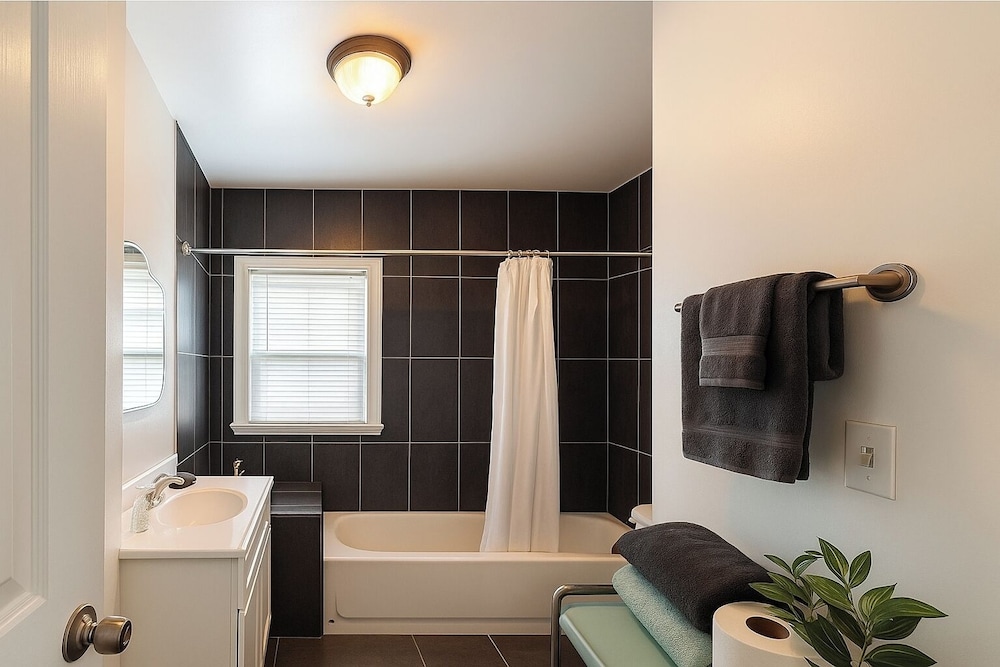 House (4 Bedrooms) photo 2