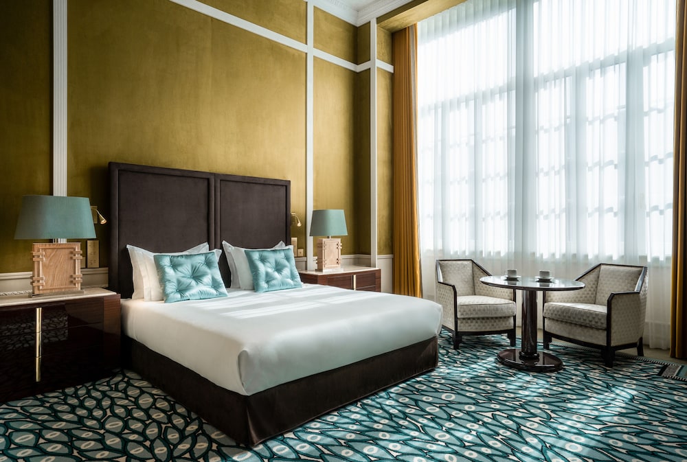 Deluxe Room, City View (Grand)