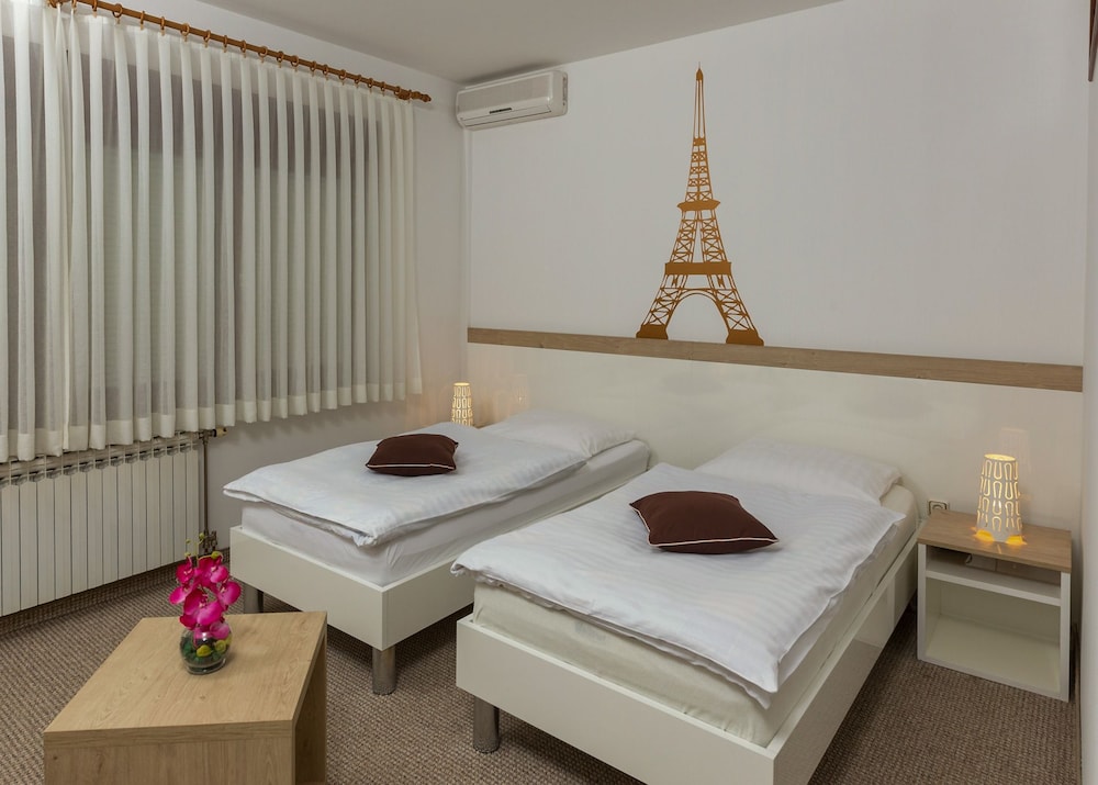 Triple Room photo 1