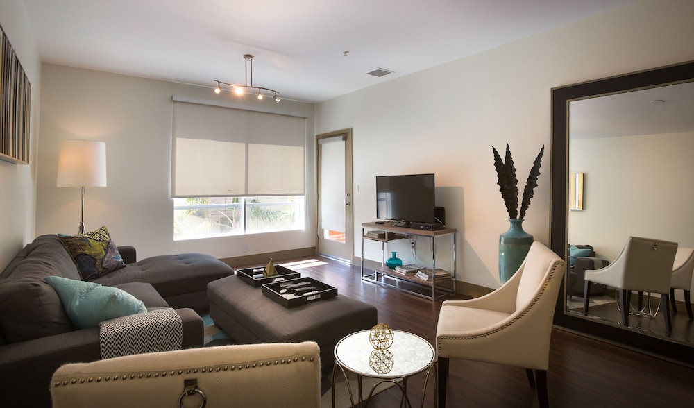 Luxury Apartment, 4 Bedrooms photo 1