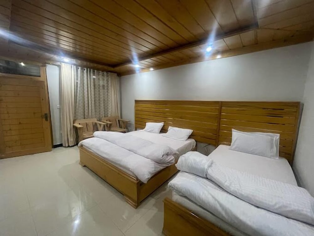 Deluxe Triple Room photo 2