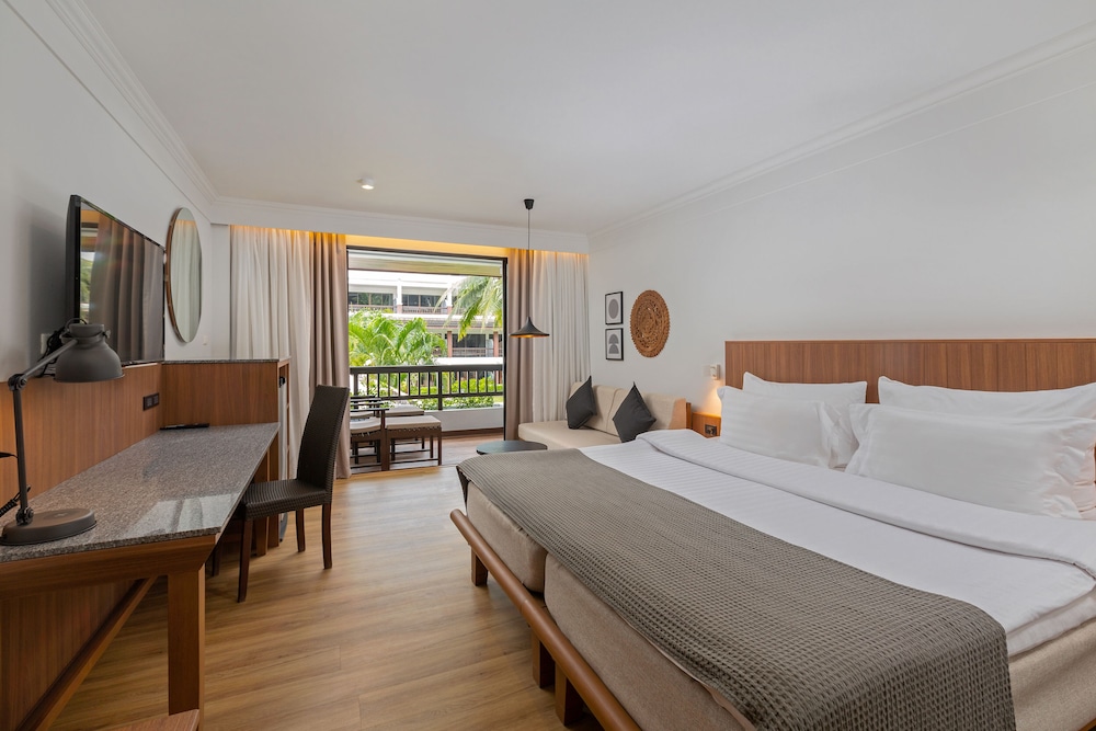 Deluxe Room - Photo 1