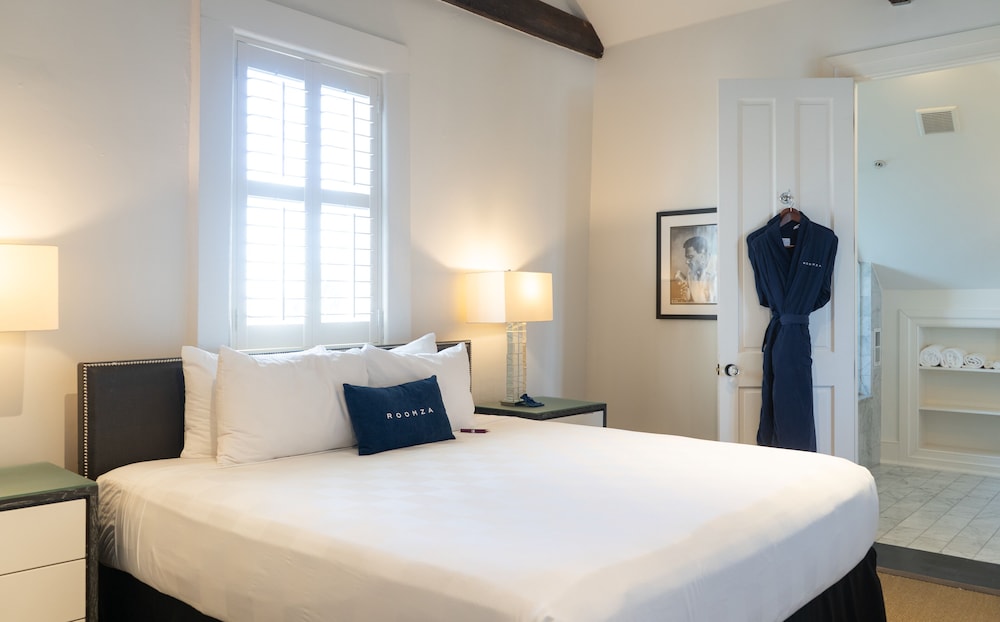 Frenchman Executive Suite