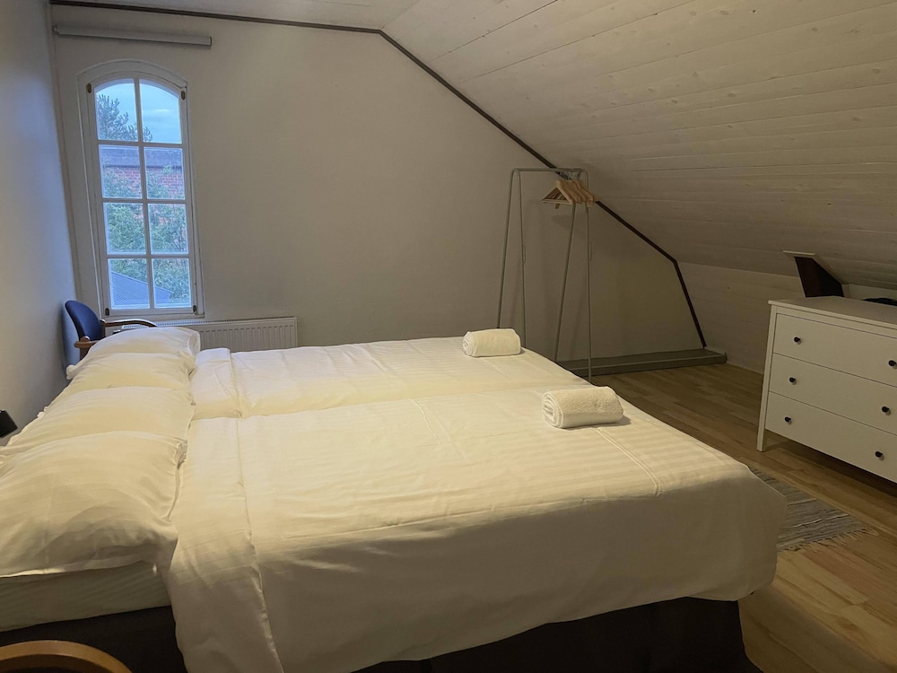 Basic Double or Twin Room photo 1