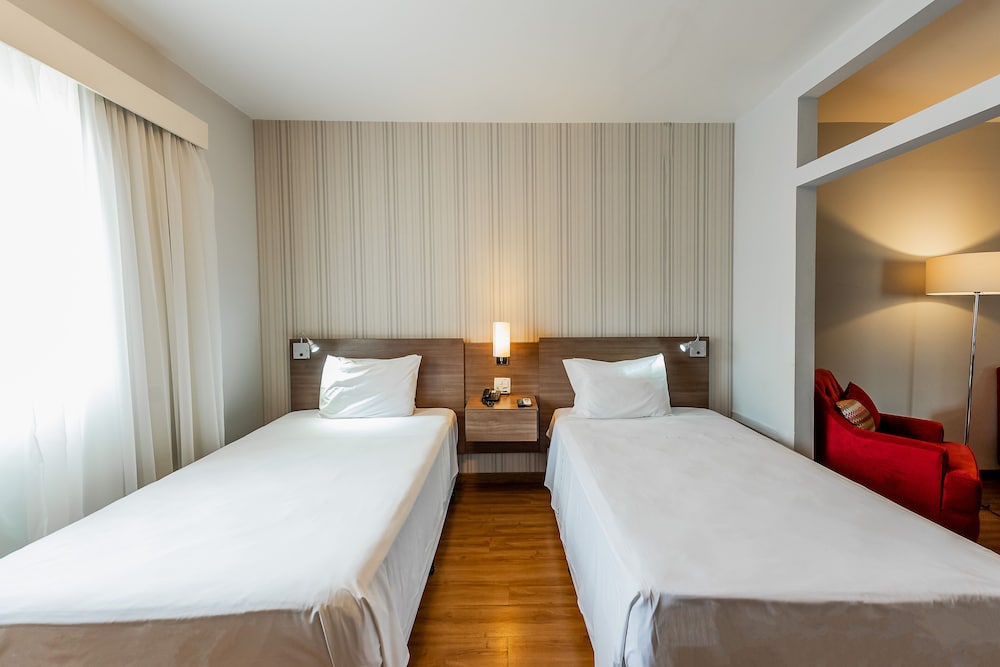 Superior Apartment, 2 Twin Beds - Photo 2