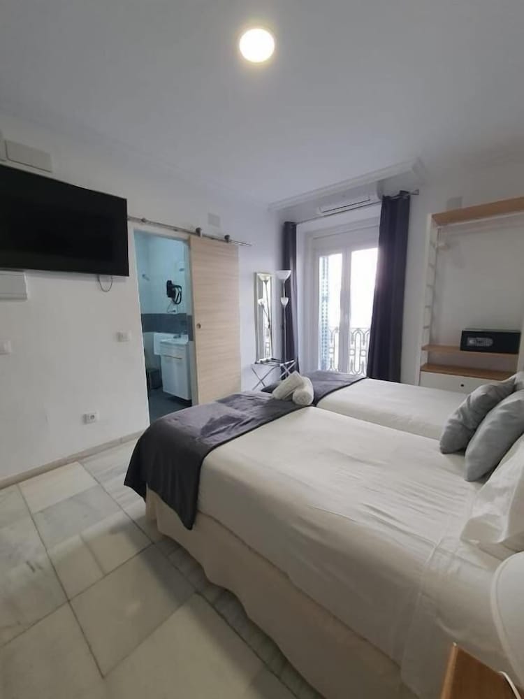 Double Apartment - Photo 2