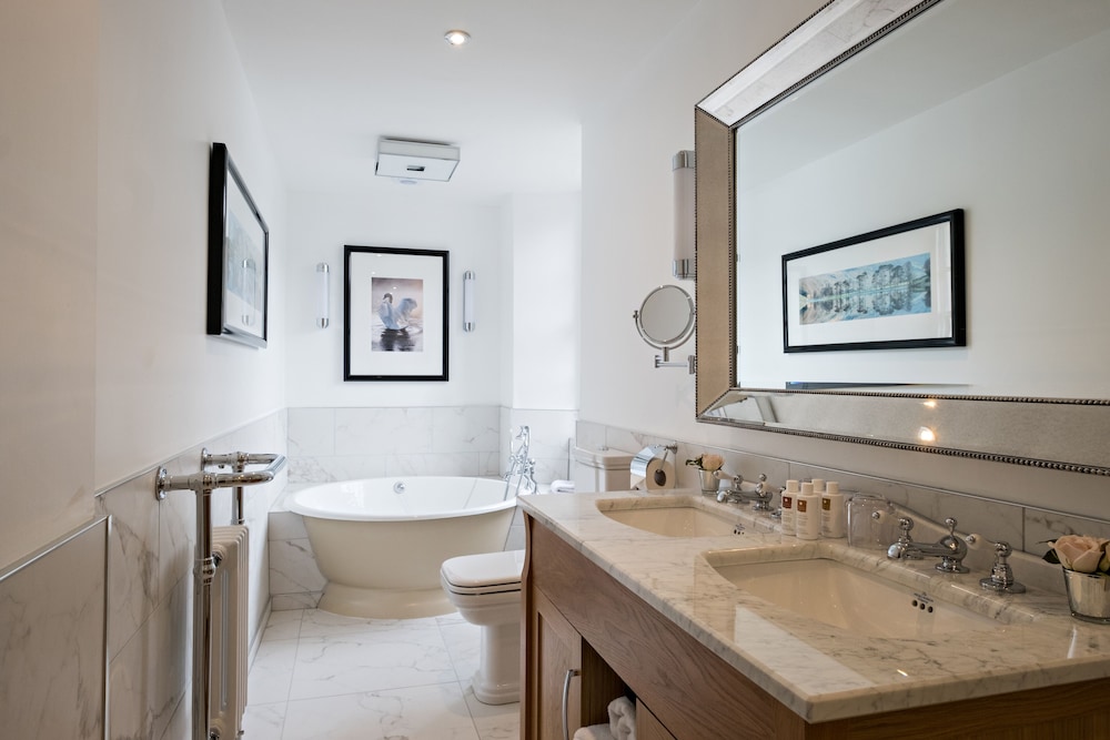 Double or Twin Room, Lake View (Lime) - Photo 5