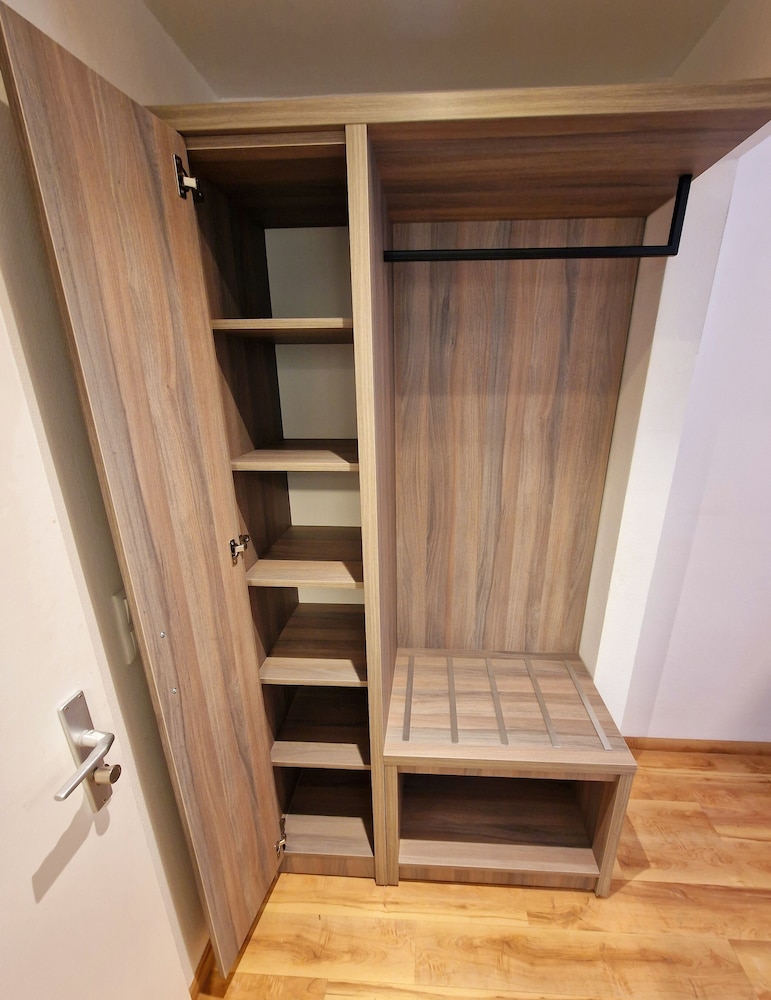 Design Double or Twin Room - Photo 11