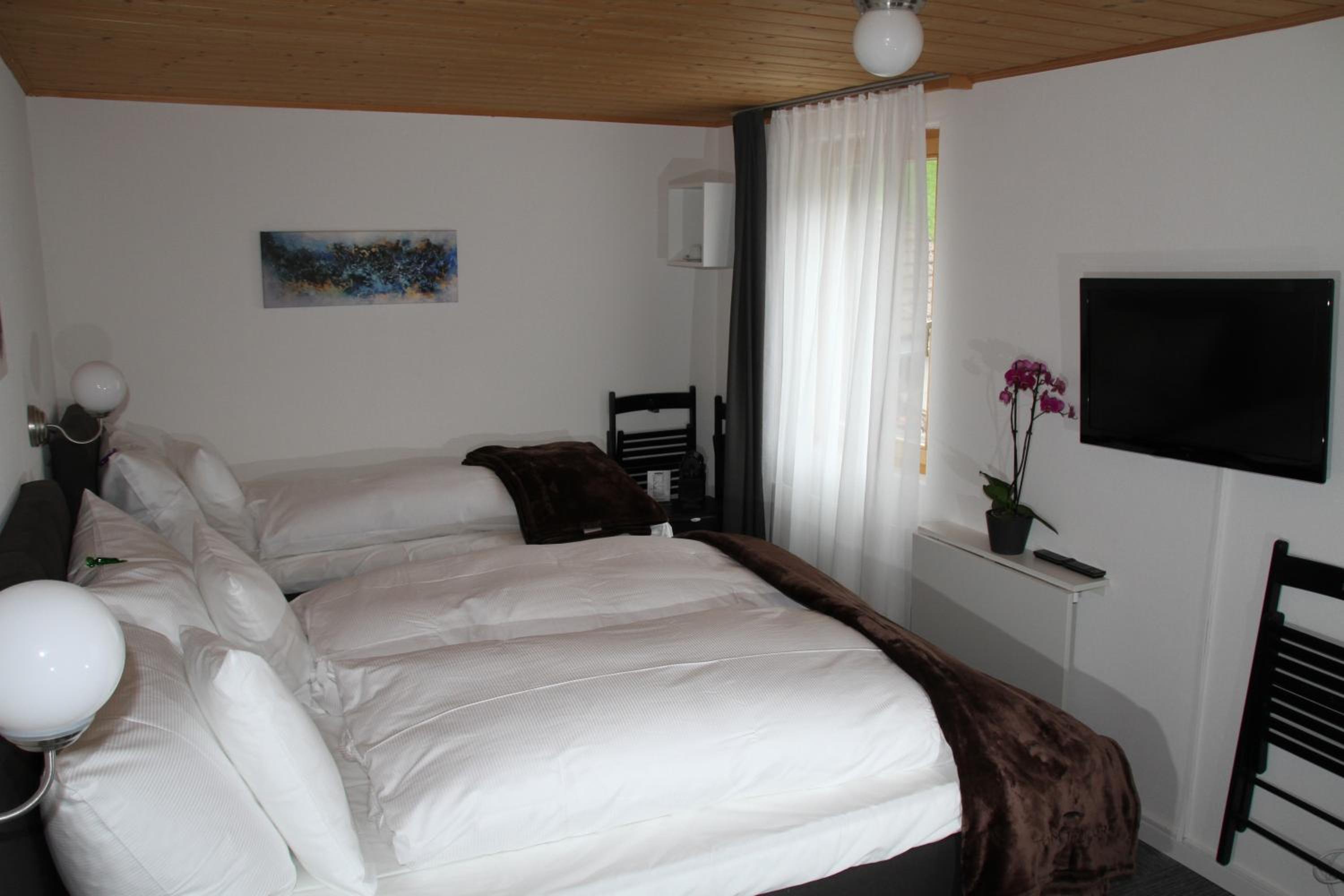 Triple Room with Balcony - Photo 2