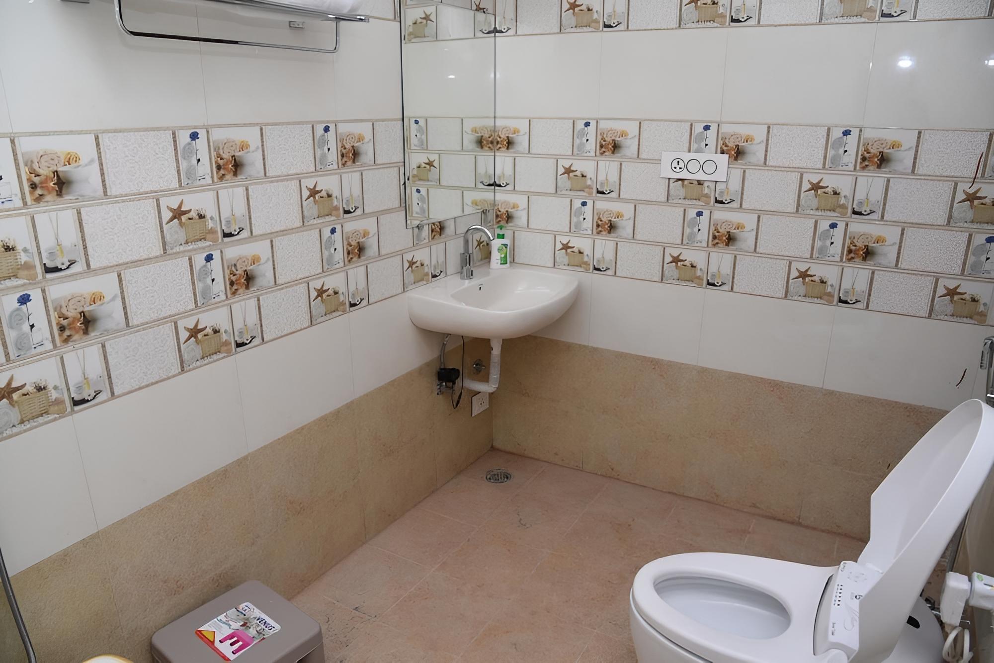 Deluxe Suite, 1 Double Bed, Non Smoking photo 2