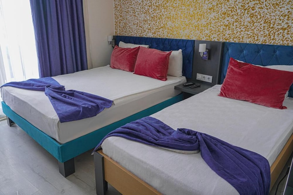 Standard Triple Room, Multiple Beds