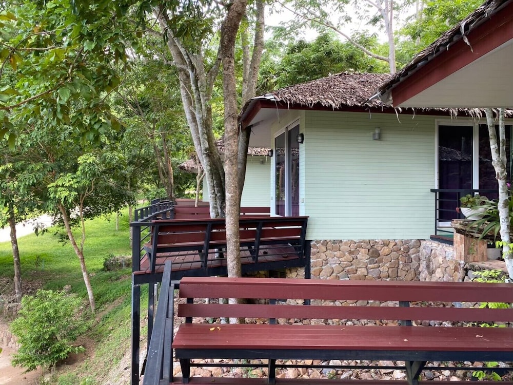 Standard Bungalow with Balcony photo 3