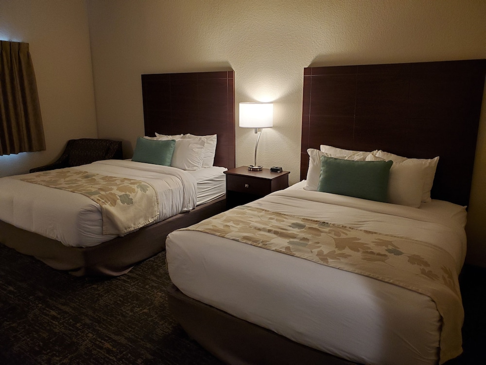Room, 2 Queen Beds, Non Smoking - Photo 2