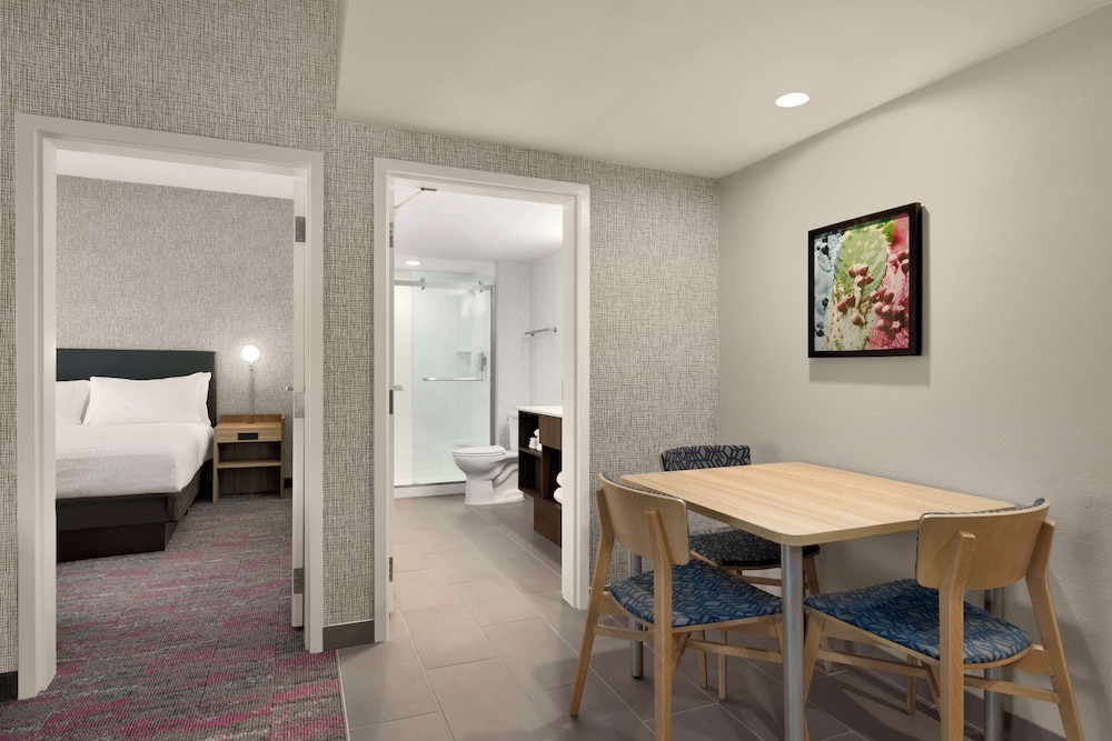 Suite, 1 King Bed