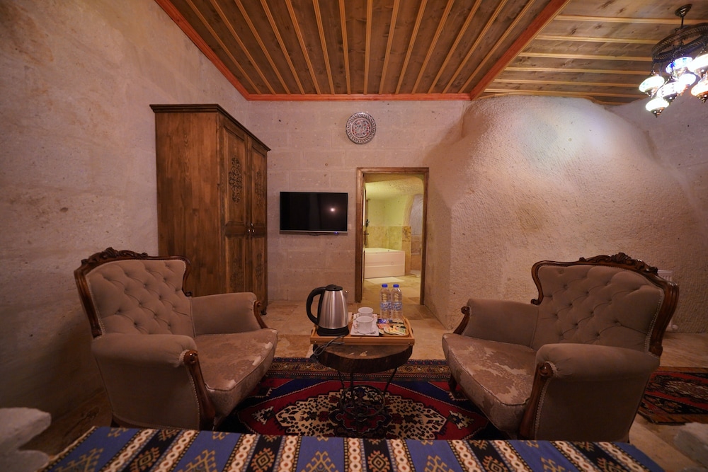 Nazende Hammam Jacuzzi Cave Suite - Photo 41