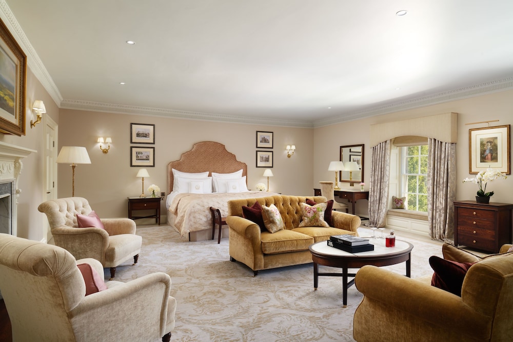 Signature Suite