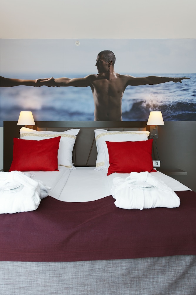 Deluxe Room, 1 Double Bed, Non Smoking - Photo 3