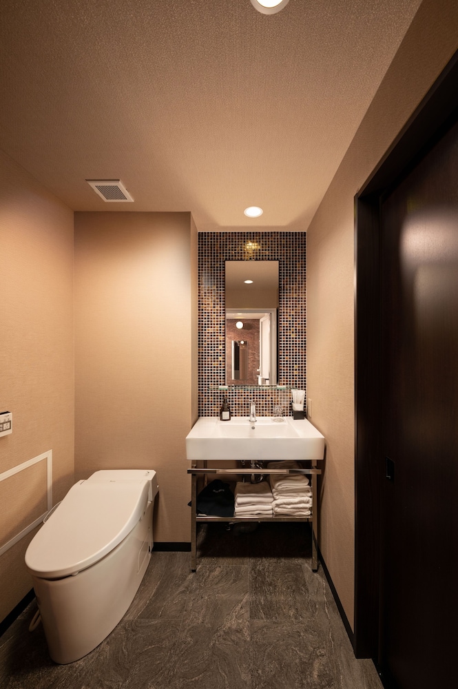 Japanese Western Style Room with Kitchenette - Photo 6