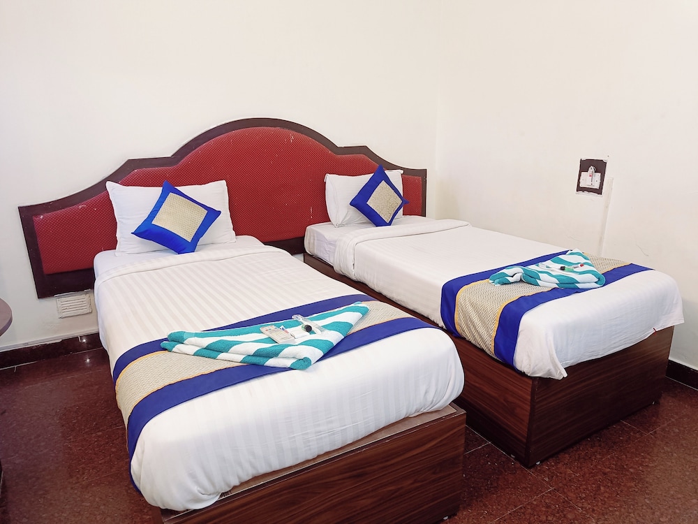 Standard Twin Room - Photo 17