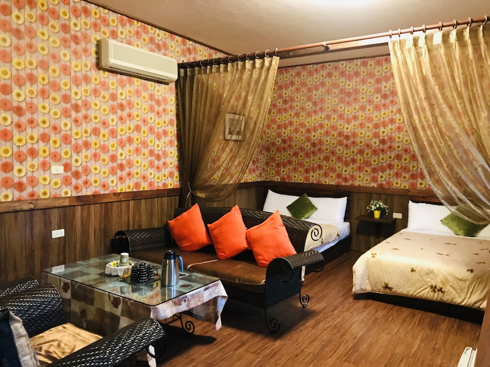 Deluxe Quadruple Room - Photo 5