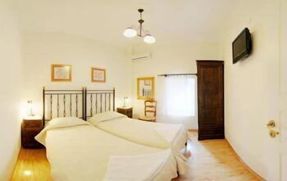 Villa, 2 Bedrooms, Pool Access (Galini)