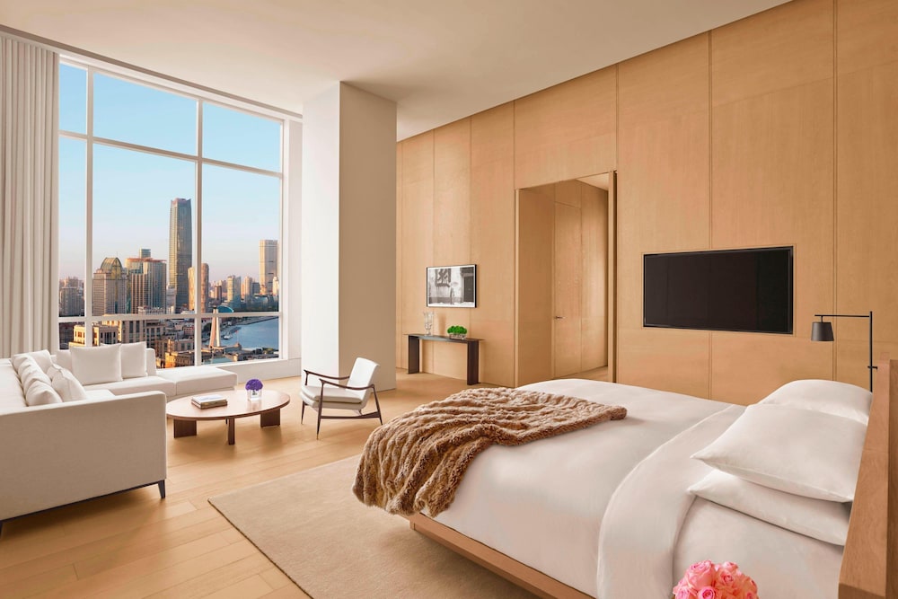 Penthouse Suite photo 2