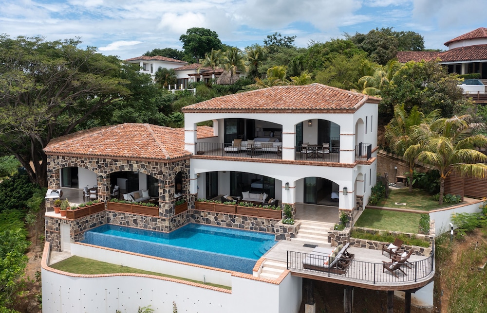 Villa Cielo- Luxury