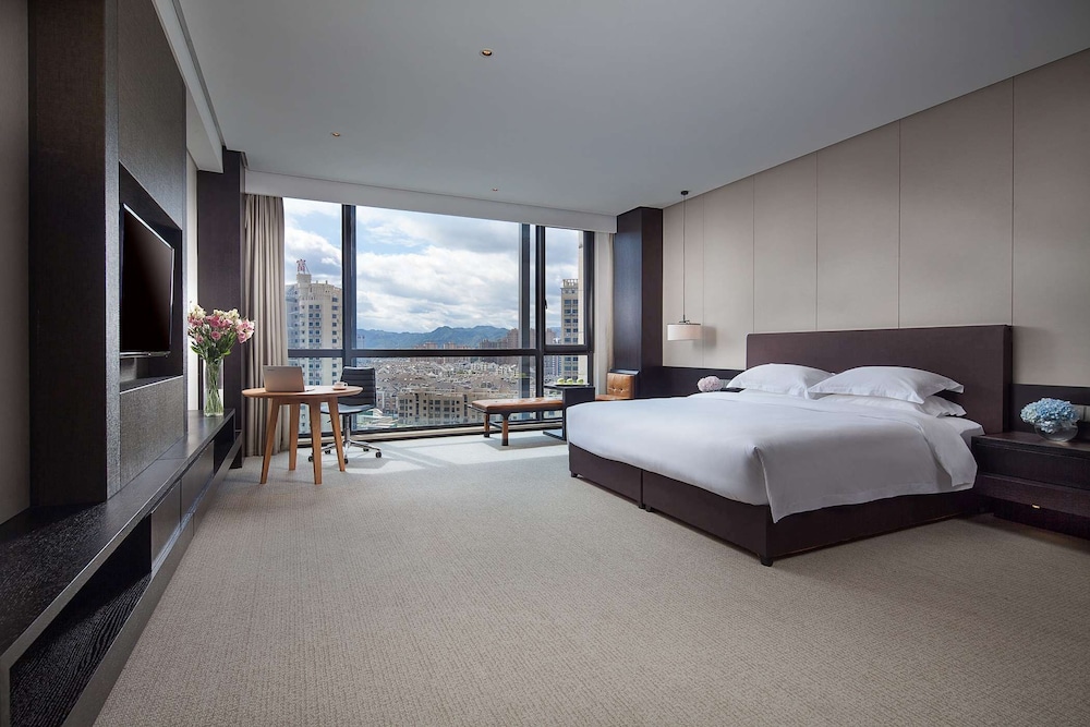 Executive King Room