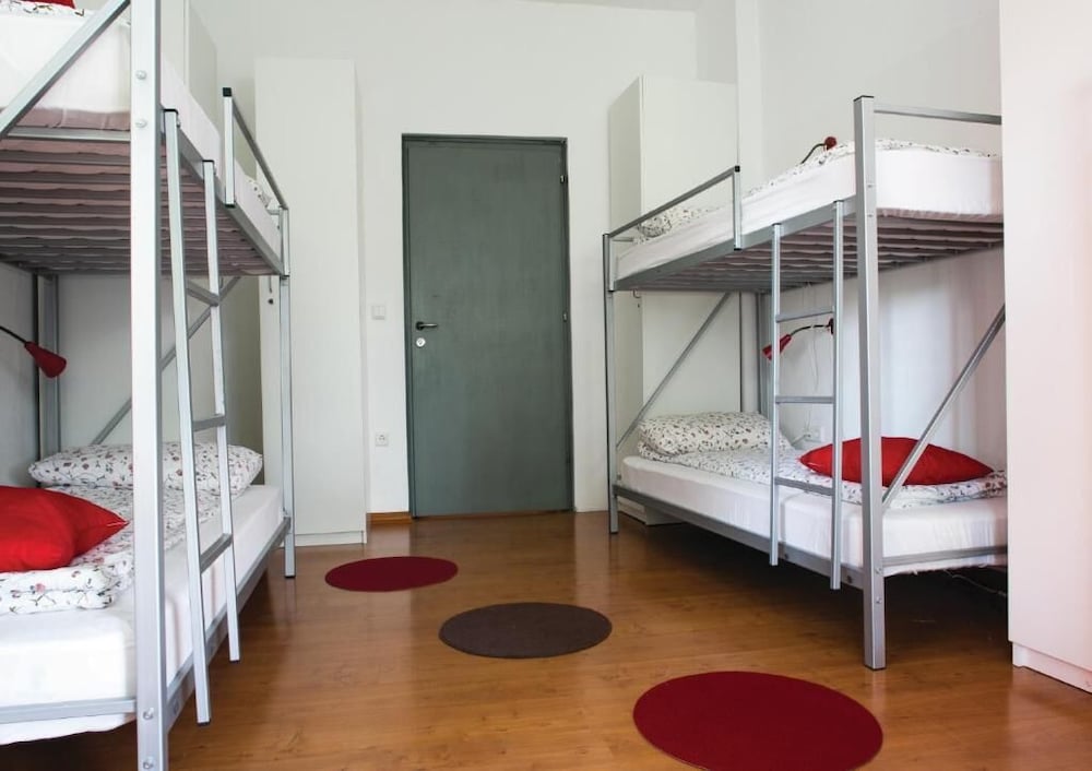 Shared Dormitory, Mixed Dorm (6 persons) photo 3