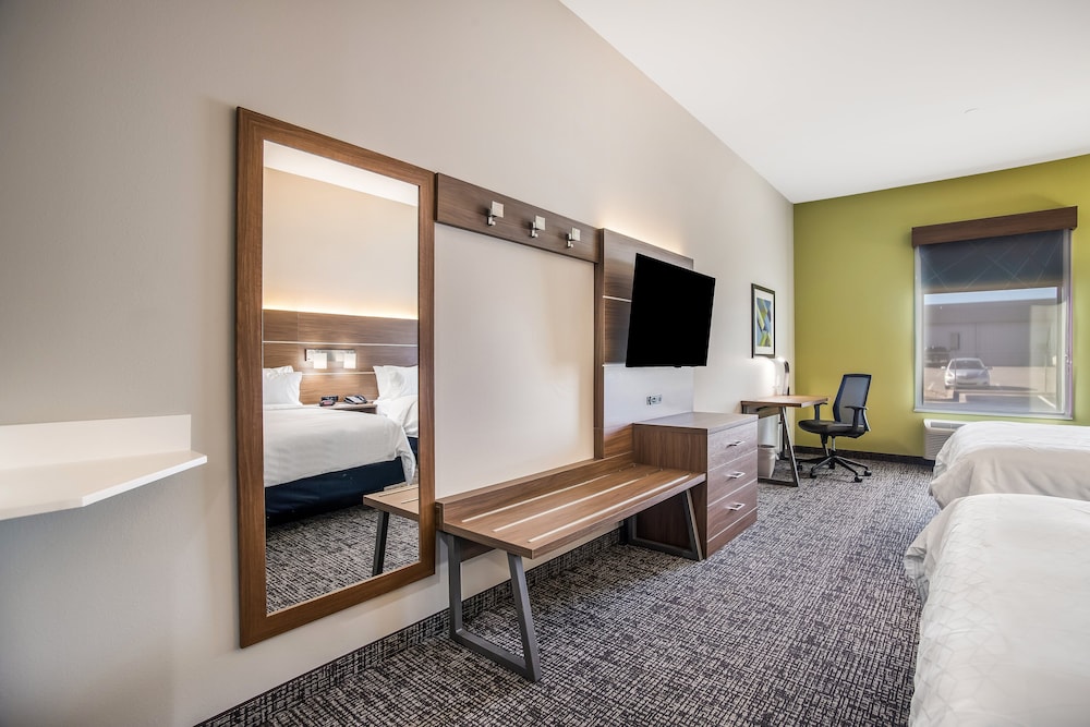 Standard Room, 2 Queen Beds, Accessible (Communication)