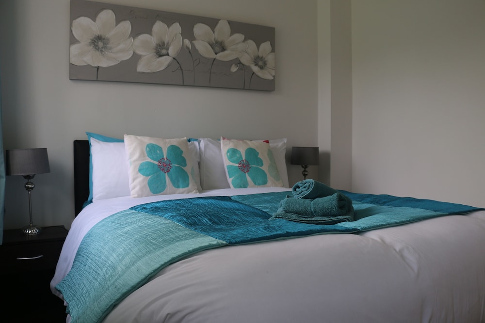 Superior Cottage, 2 Bedrooms, Kitchen, Ground Floor photo 2