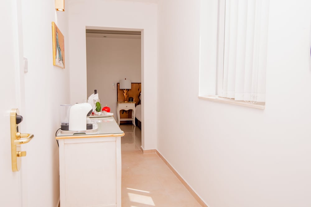 Junior Studio Suite