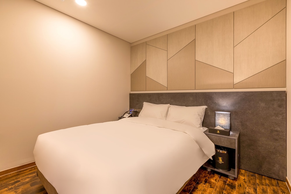 Family Suite - Photo 5