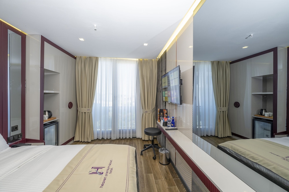 Deluxe Double or Twin Room - Photo 40