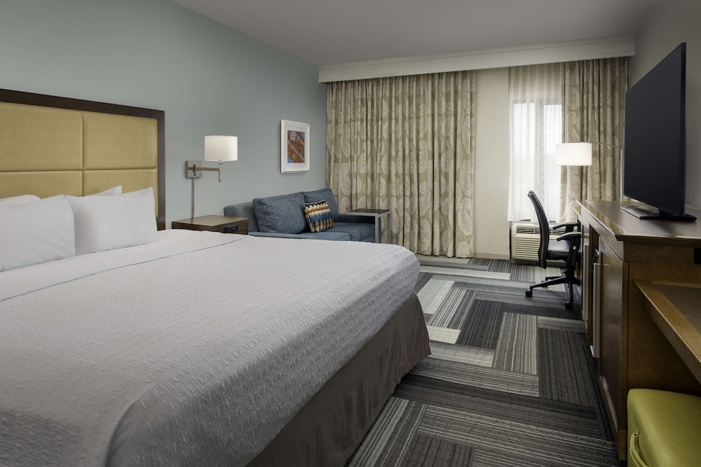 Standard 1 King Bed - Photo 1