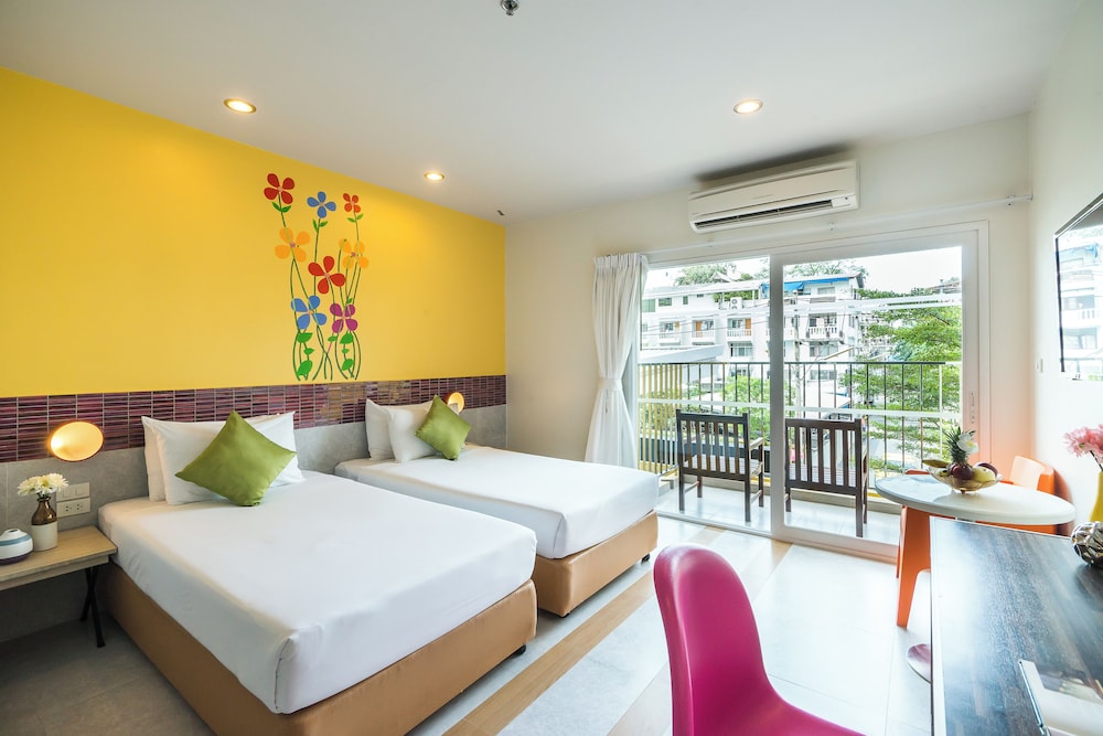 room photo