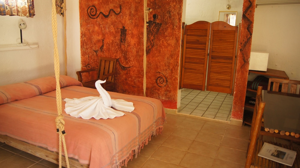 Triple Room (With Air Conditioning)