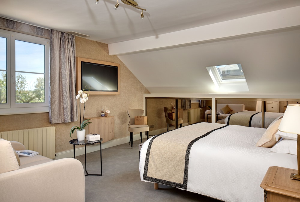 Chambre Executive, Annex Building (Pavillon 1st French Floor) photo