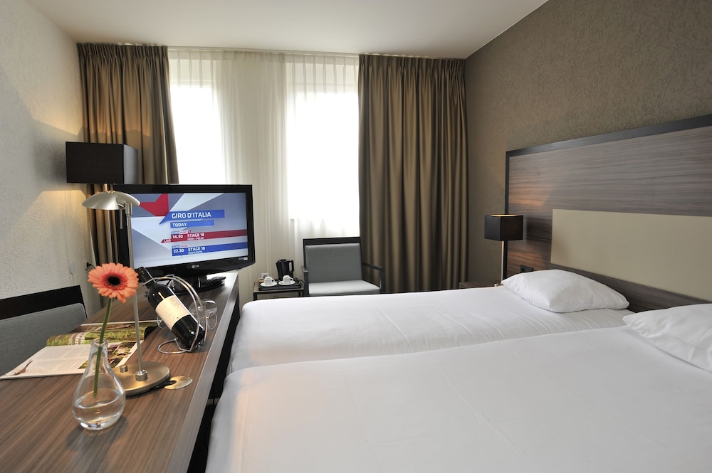 Standard Double Room - Photo 2