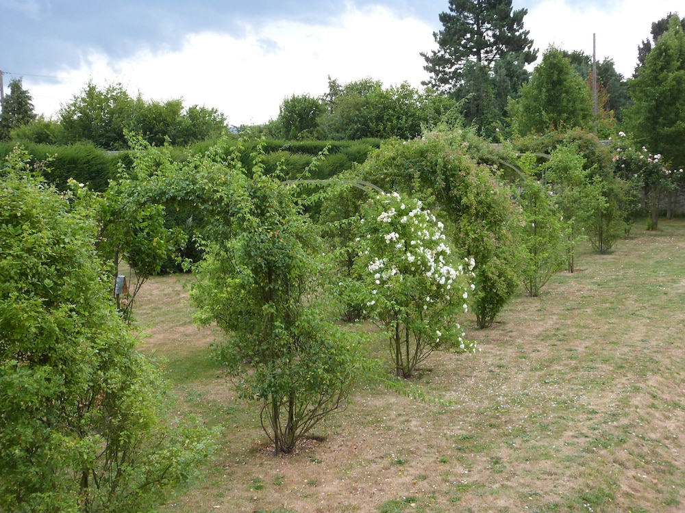 Triple Room, Garden View photo 3