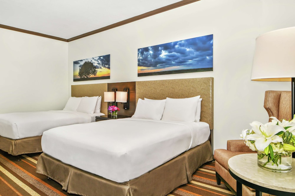 Room, 2 Queen Beds, Accessible - Photo 4