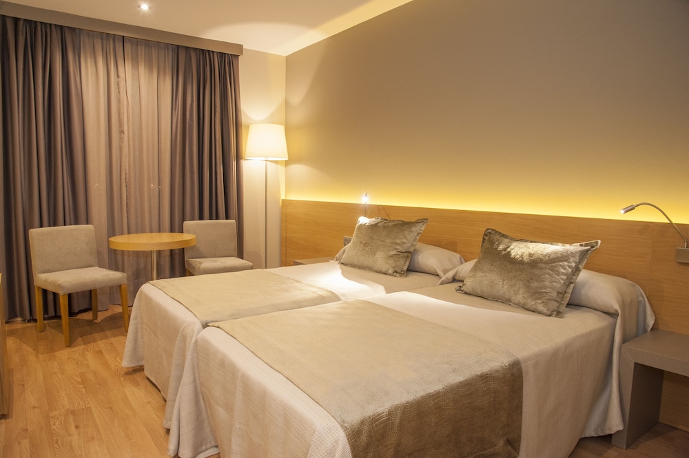 Double Room - Photo 6