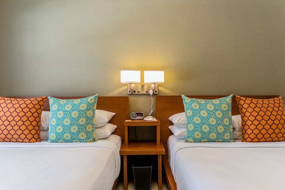 Double Queen Suite (Self Check-in)