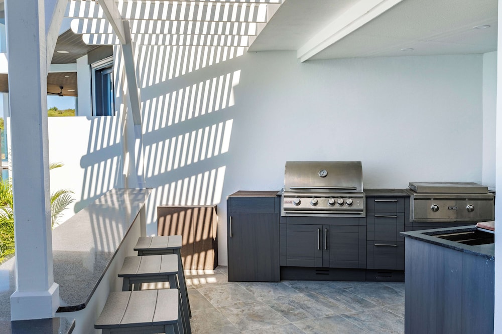 Room (blue Heaven Rendezvous)